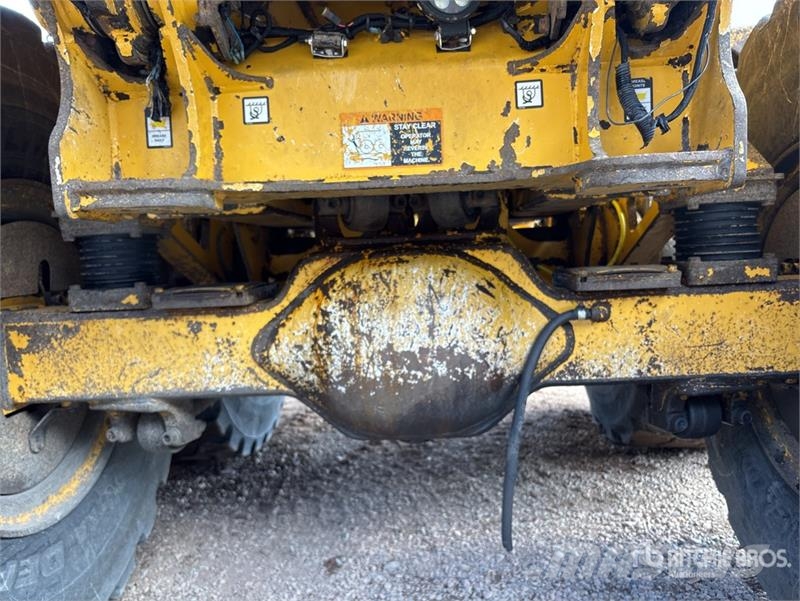 John Deere 250D Series II Articulated Dump Truck Dumper - Knickgelenk