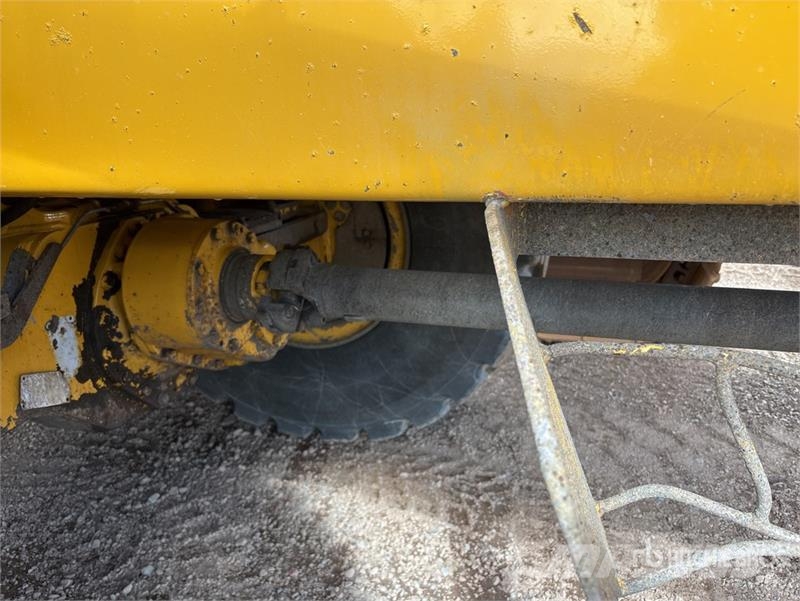 John Deere 250D Series II Articulated Dump Truck Dumper - Knickgelenk