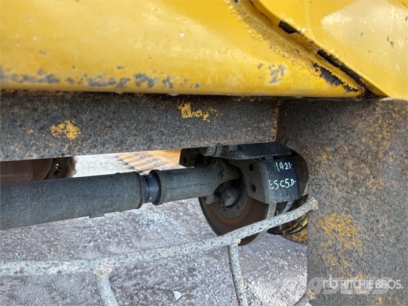John Deere 250D Series II Articulated Dump Truck Dumper - Knickgelenk