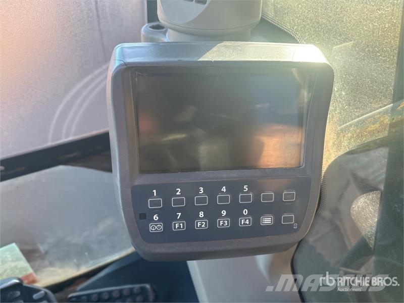 John Deere 270D LC Tracked Excavator Crawler excavators
