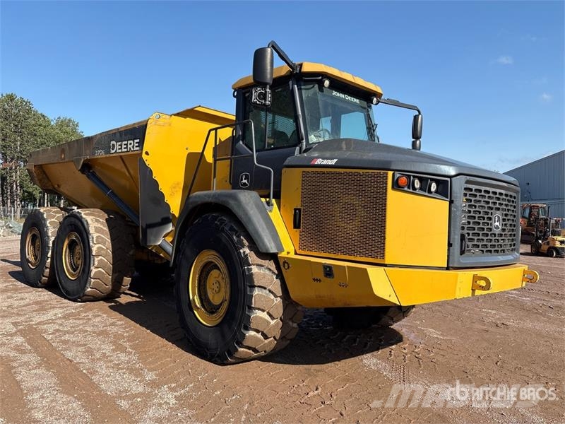 John Deere 370ET Articulated Dump Truck Articulated Dump Trucks (ADTs)