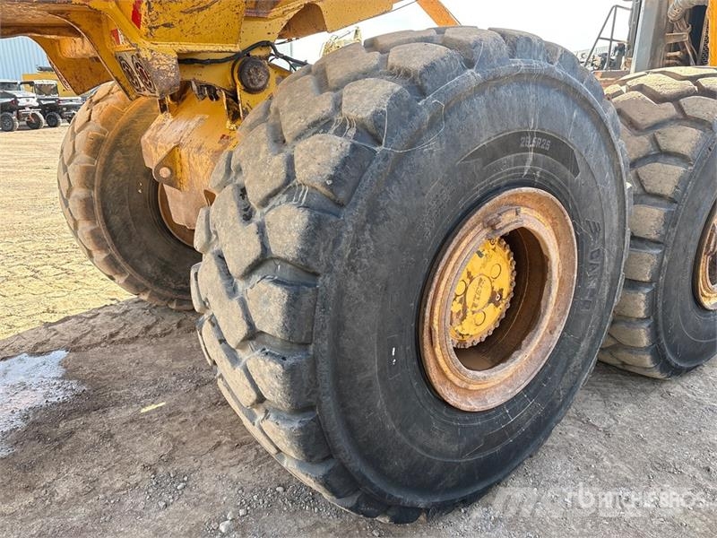 John Deere 400D Dumpperit