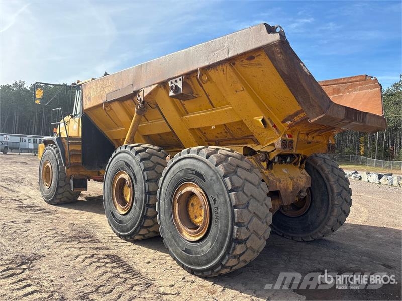 John Deere 400D Dumpperit