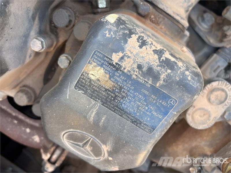 John Deere 400D Зчленовані самоскиди