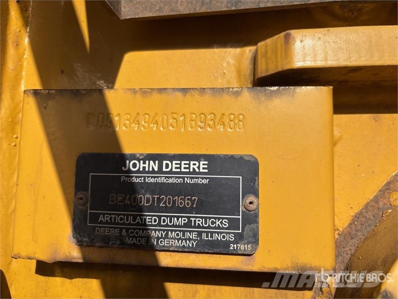John Deere 400D Зчленовані самоскиди