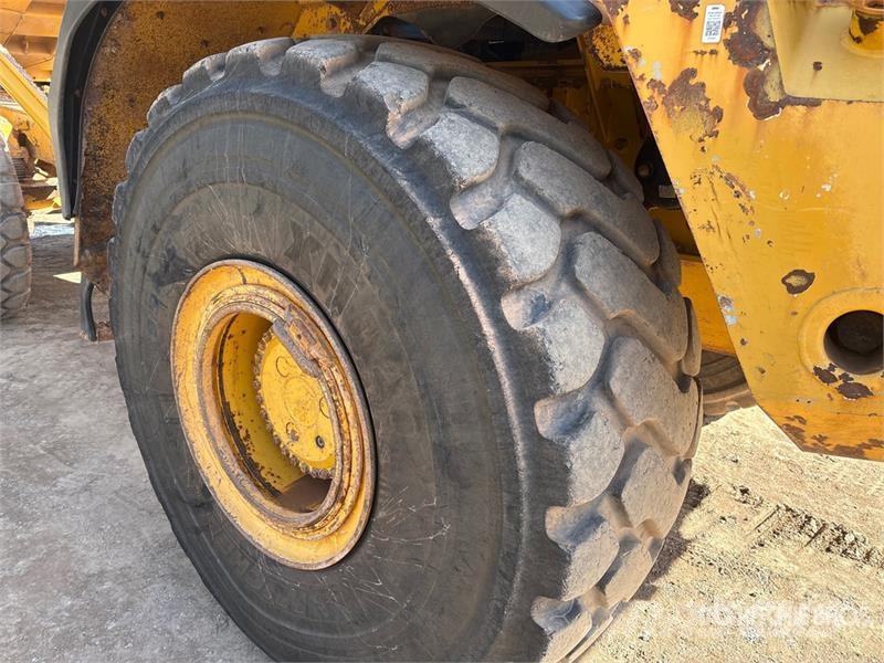 John Deere 400D Dumpperit