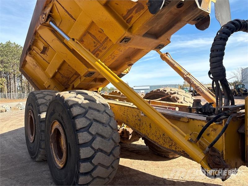 John Deere 400D Dumpperit