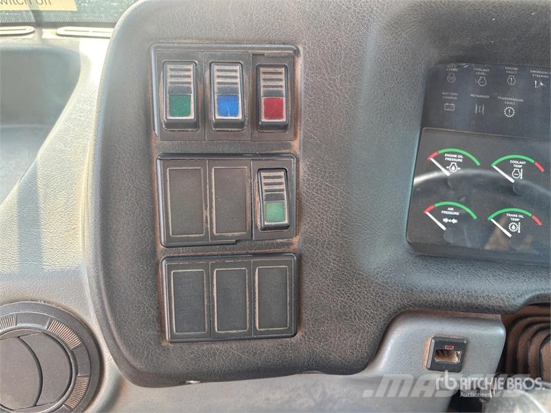 John Deere 400D Dumpperit