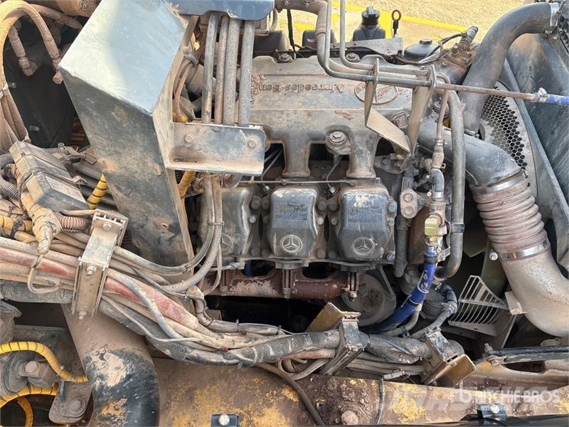 John Deere 400D Dumpperit