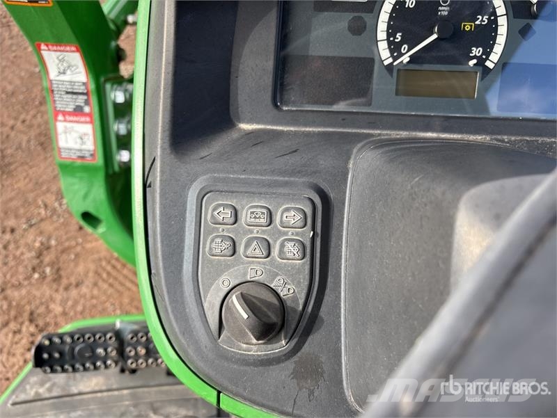 John Deere 4052M 4WD Utility Tractor Kleintraktoren