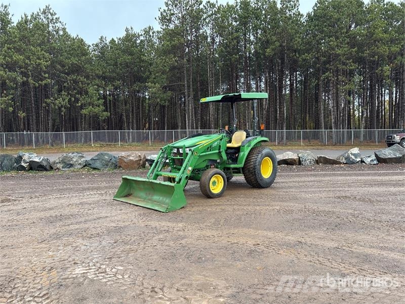 John Deere 4052M 4WD Utility Tractor Kleintraktoren