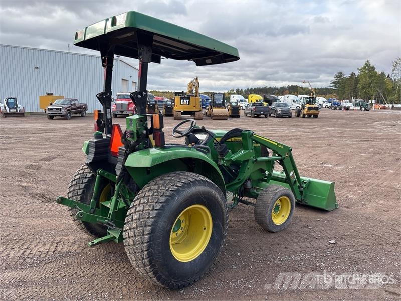 John Deere 4052M 4WD Utility Tractor Kleintraktoren