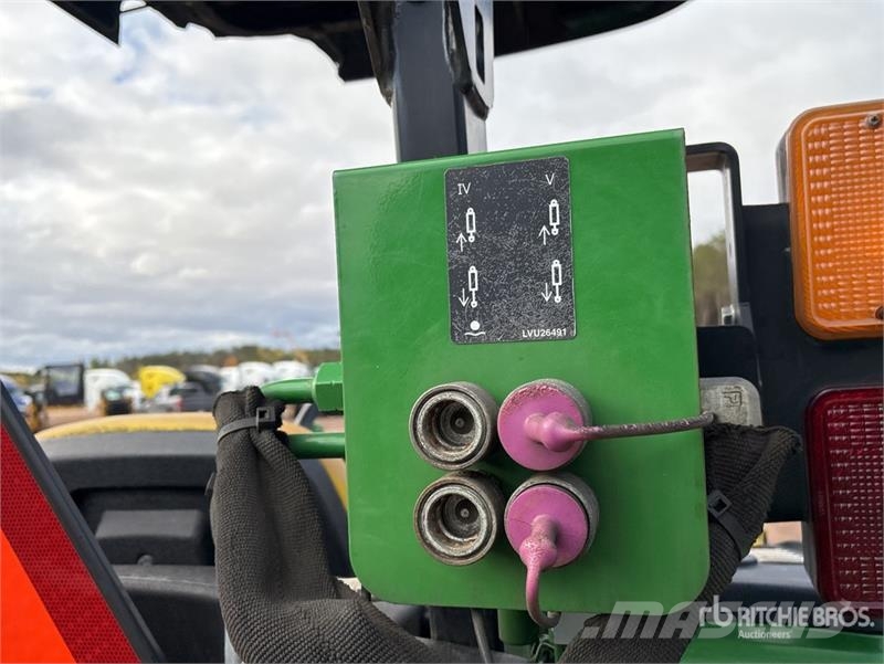 John Deere 4052M 4WD Utility Tractor Kleintraktoren