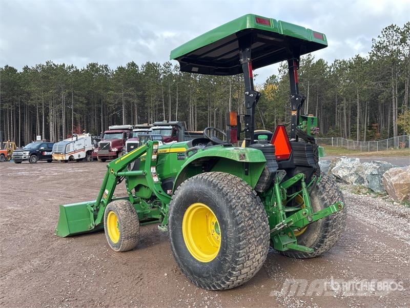 John Deere 4052M 4WD Utility Tractor Kleintraktoren