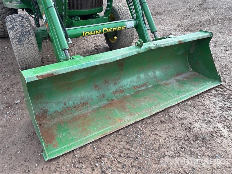 John Deere 4052M 4WD Utility Tractor Kleintraktoren