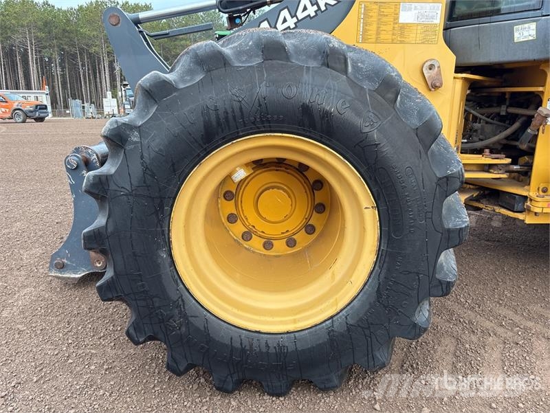 John Deere 444K Wheel Loader Kolesni nakladalci