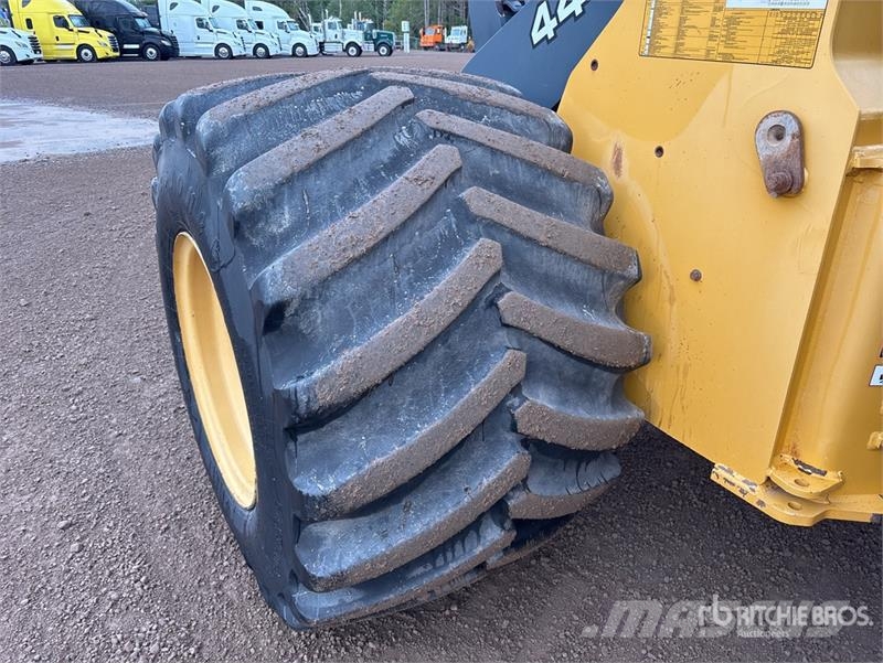 John Deere 444K Wheel Loader Kolesni nakladalci
