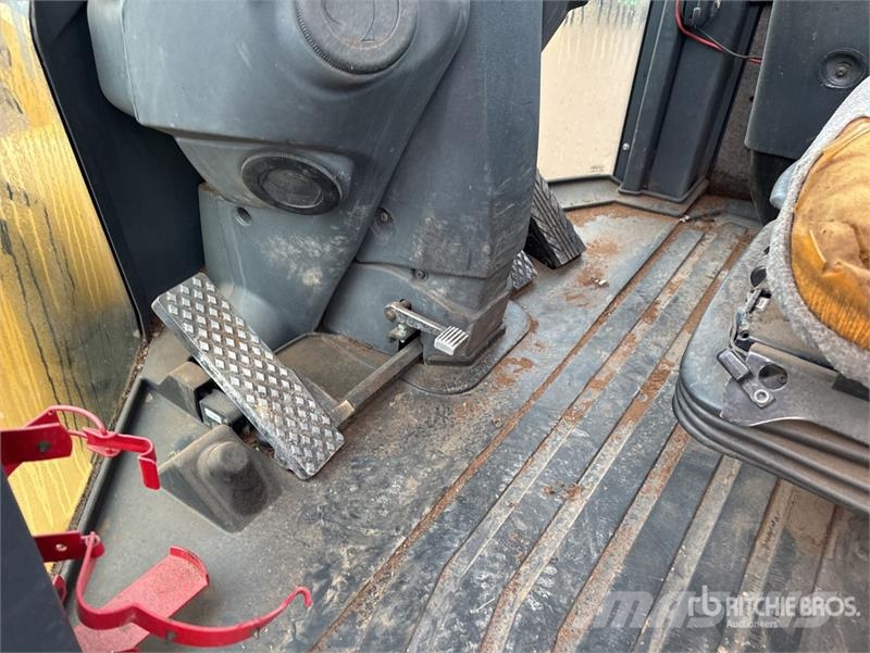 John Deere 444K Wheel Loader Kolesni nakladalci