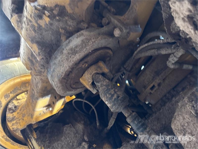 John Deere 444K Wheel Loader Kolesni nakladalci