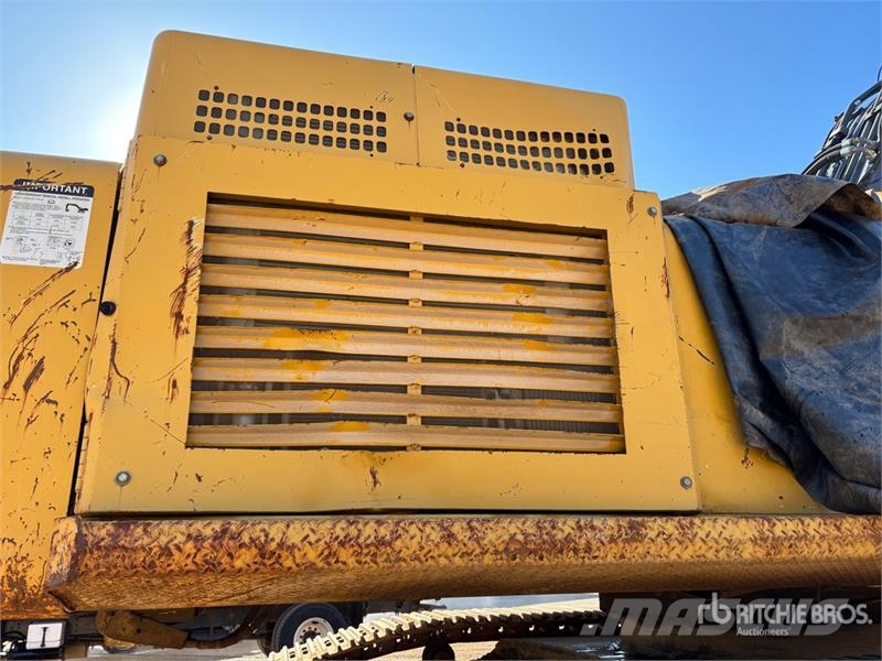 John Deere 450D LC Tracked Excavator Lánctalpas kotrók