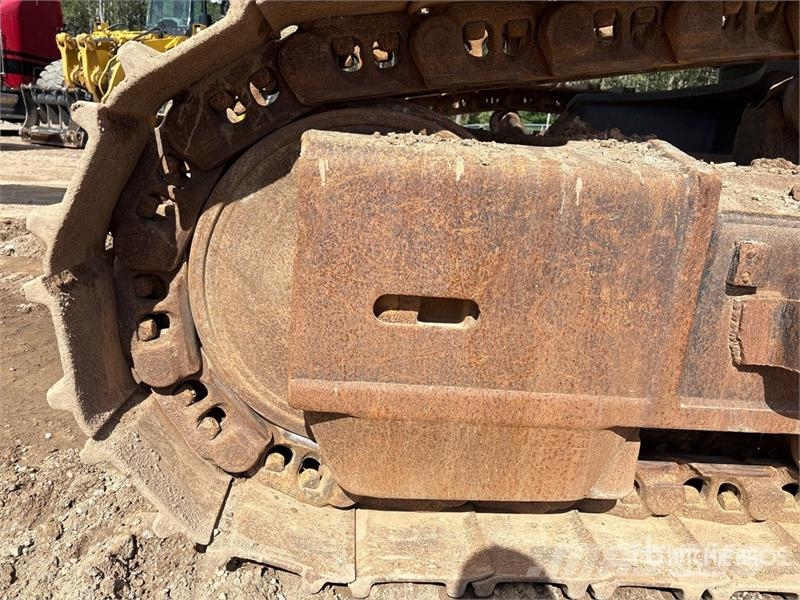 John Deere 450DLC Tracked Excavator Roomikekskavaatorid