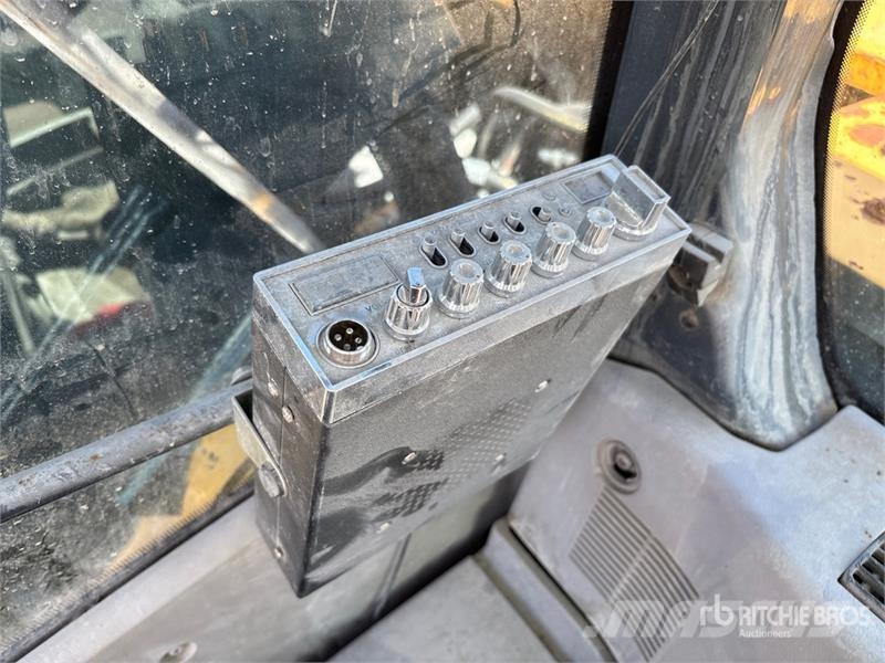 John Deere 450DLC Tracked Excavator Roomikekskavaatorid