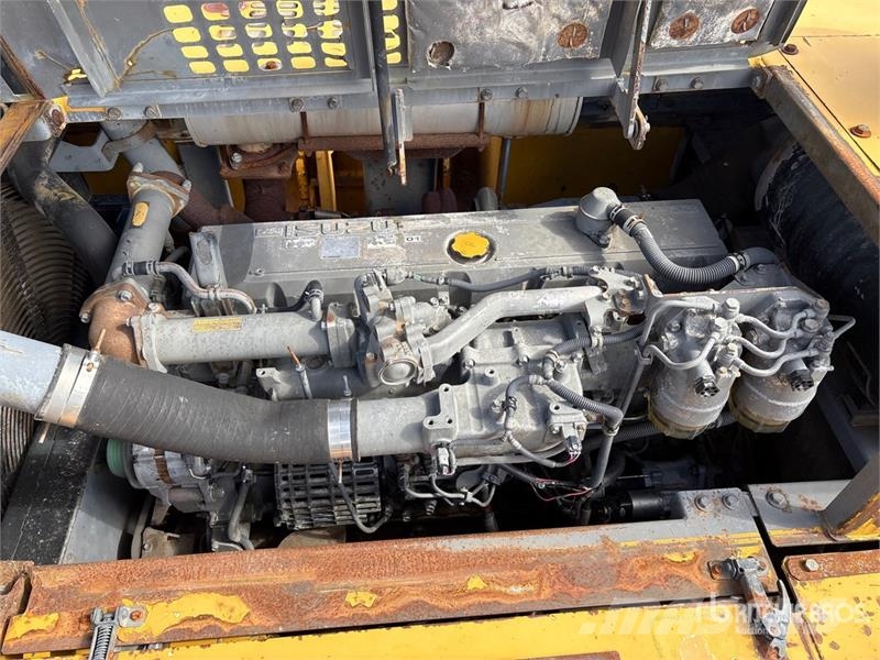 John Deere 450DLC Tracked Excavator Roomikekskavaatorid