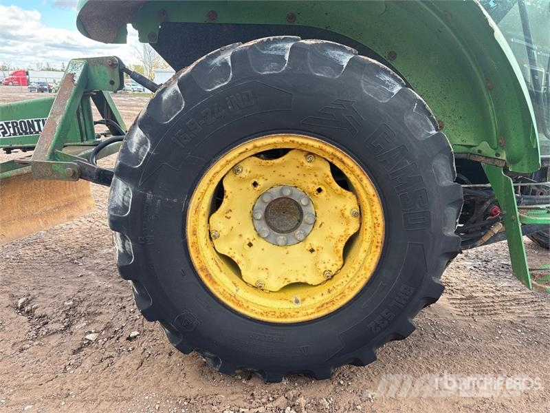 John Deere 5225 Внутрішні підмітальні машини