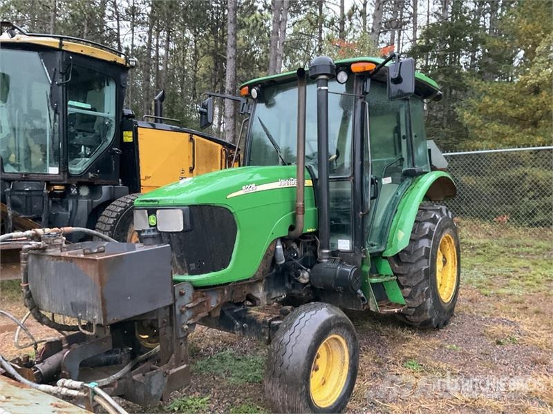 John Deere 5225 실내 청소기