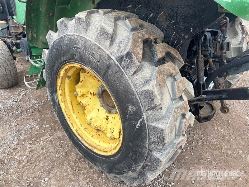 John Deere 5225 2WD Utility Tractor Compact tractors