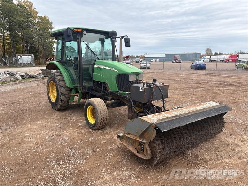 John Deere 5225 2WD Utility Tractor Compact tractors