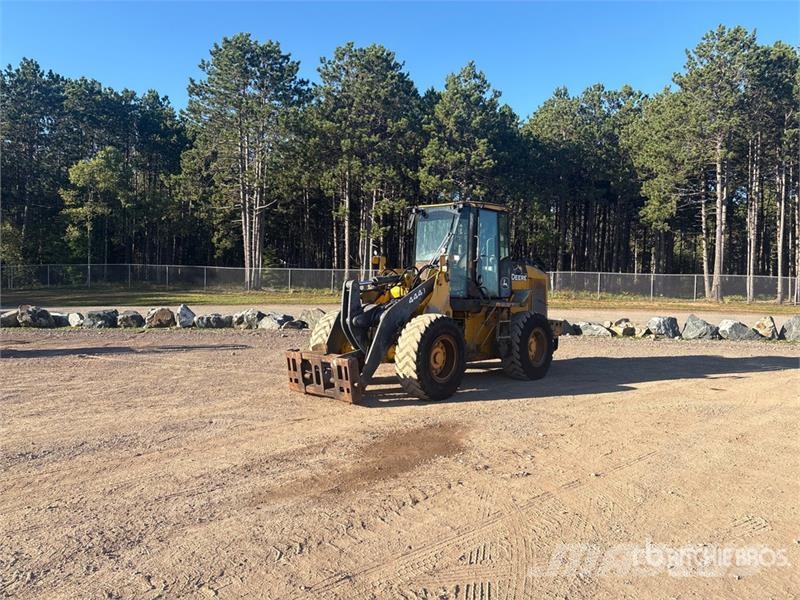 John Deere 544J Wheel Loader Фронтальні навантажувачі