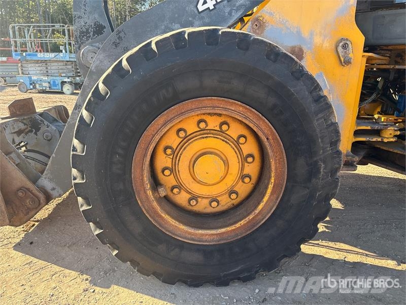 John Deere 544J Wheel Loader Фронтальні навантажувачі