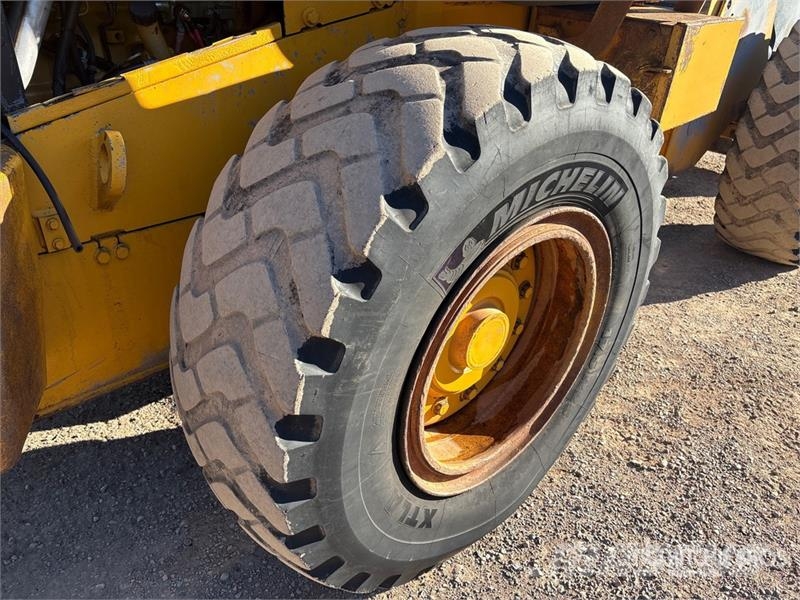 John Deere 544J Wheel Loader Фронтальні навантажувачі