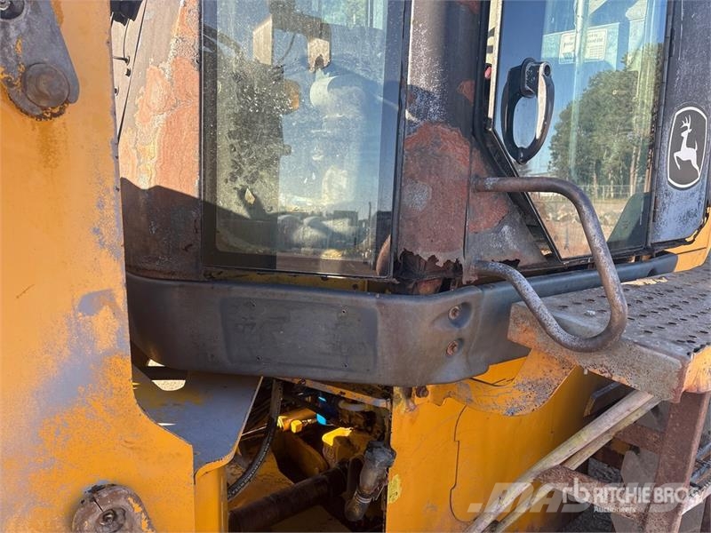John Deere 544J Wheel Loader Фронтальні навантажувачі