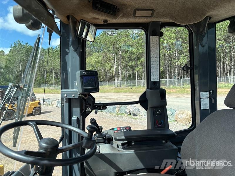 John Deere 544K Wheel Loader Wheel loaders