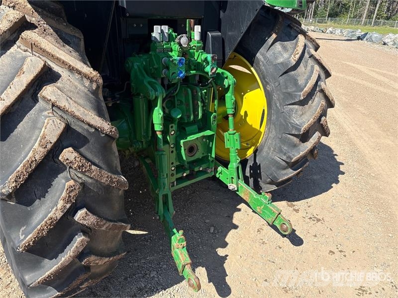 John Deere 6115M Трактори