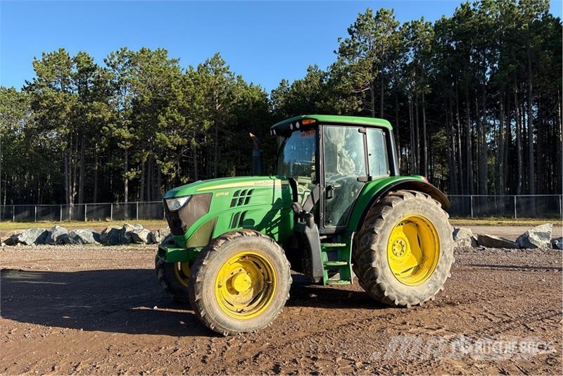 John Deere 6115M Traktorji