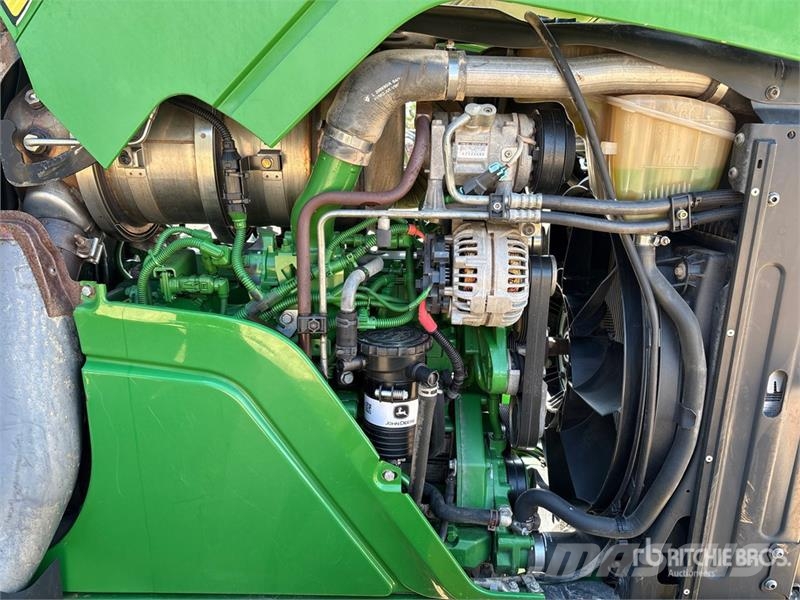 John Deere 6115M Трактори