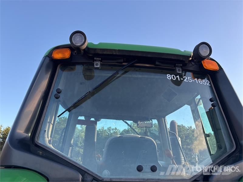 John Deere 6115M Traktorji