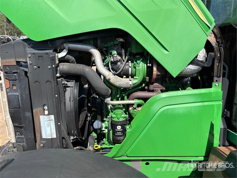 John Deere 6115M Трактори