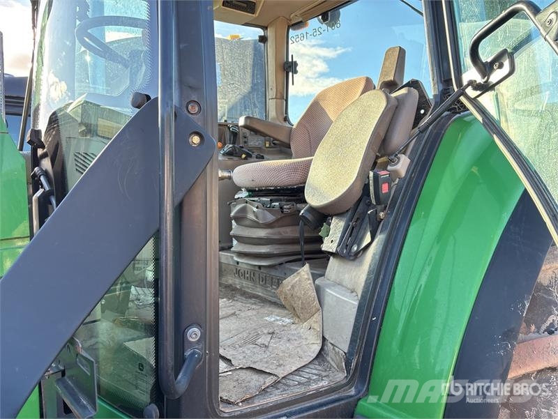 John Deere 6115M Traktorji