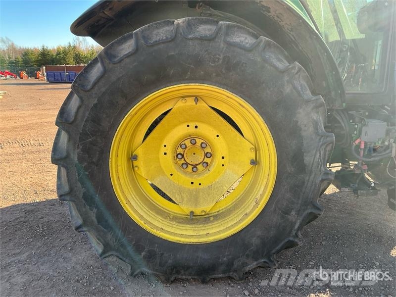 John Deere 6120M 4WD Tractor (Inoperable) الجرارات