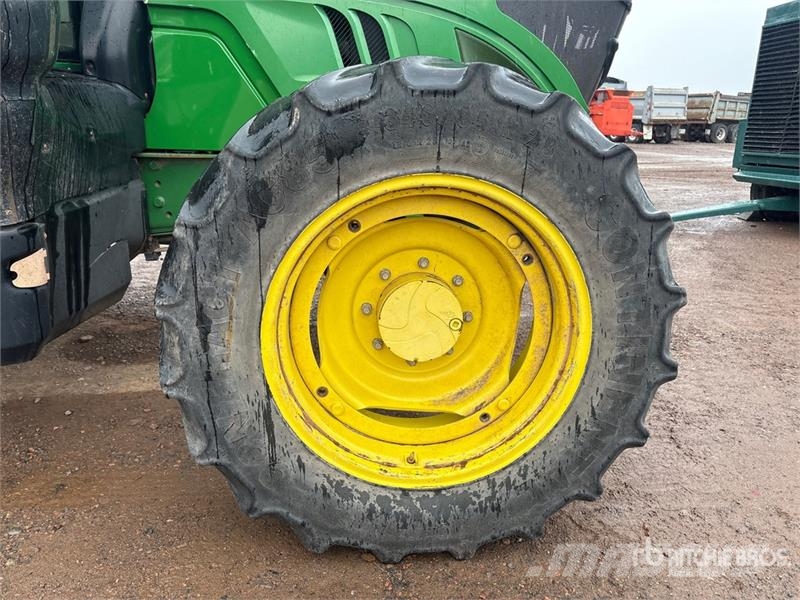 John Deere 6120M 4WD Tractor (Inoperable) 曳引機