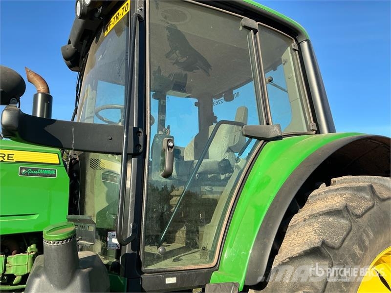 John Deere 6120M 4WD Tractor (Inoperable) الجرارات