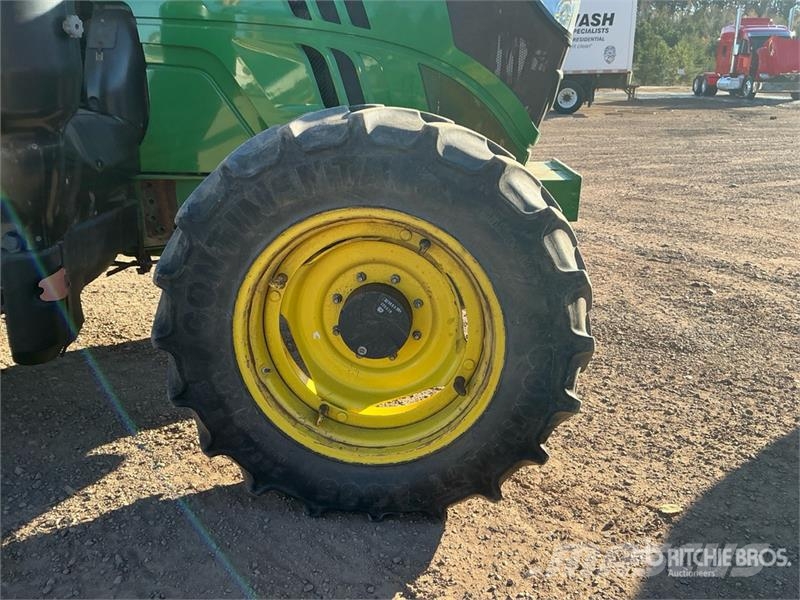 John Deere 6120M 4WD Tractor (Inoperable) الجرارات