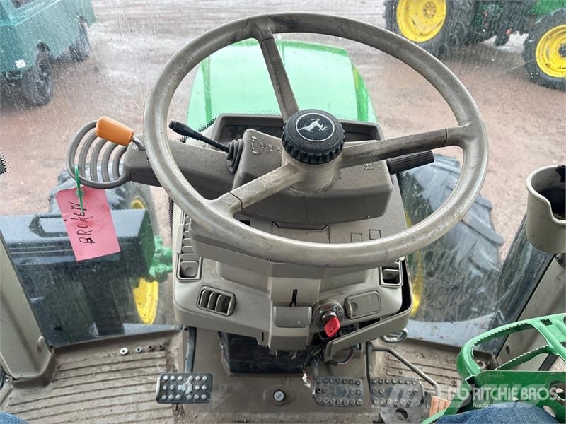 John Deere 6120M 4WD Tractor (Inoperable) 曳引機