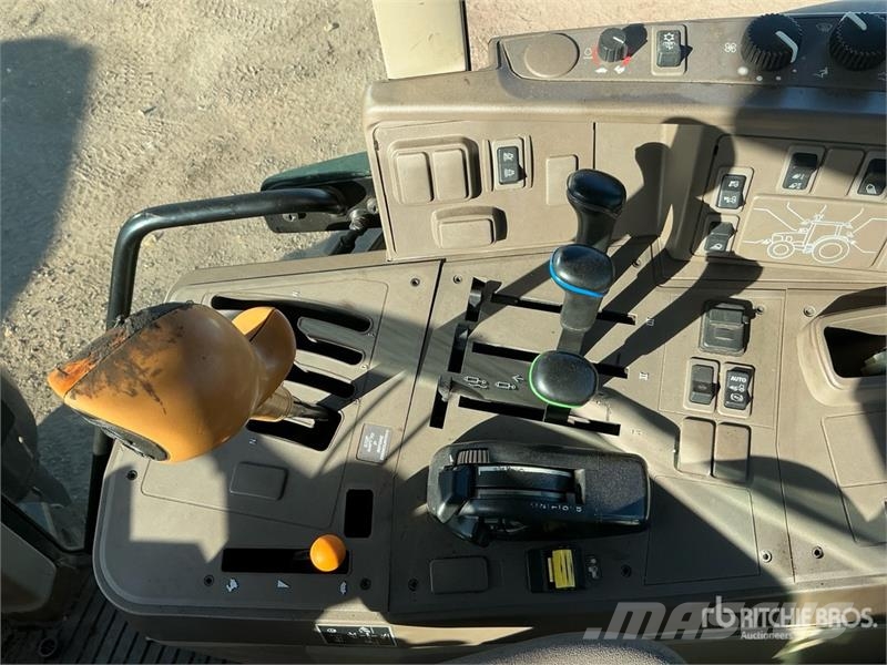 John Deere 6120M 4WD Tractor (Inoperable) الجرارات