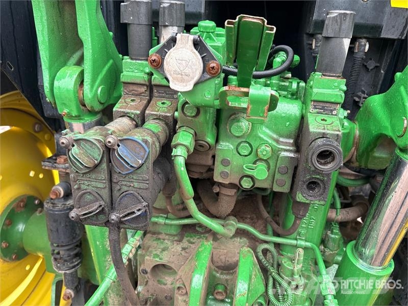 John Deere 6120M 4WD Tractor (Inoperable) 曳引機