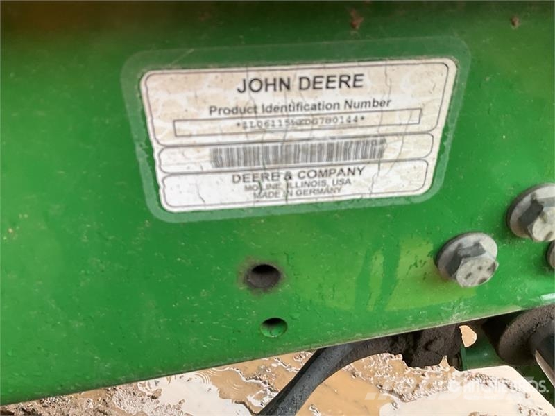 John Deere 6155M الجرارات